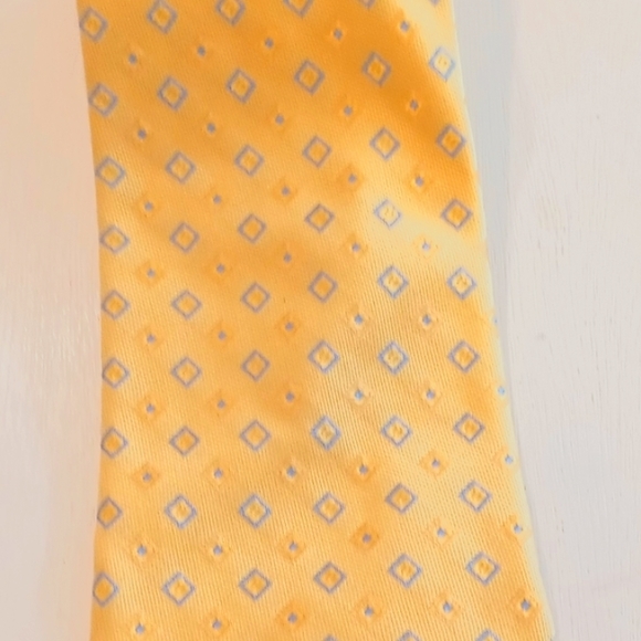 BROOKS BROTHERS (Made in Italy) 100% Silk Tie - Picture 10 of 12